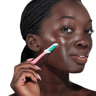 Why Remove Peach Fuzz? A Simple Guide to Dermaplaning at Home