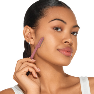 At-Home Dermaplaning: 5 Features You Need (and 1 You Don’t)