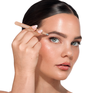 Mocha Slant Tweezer